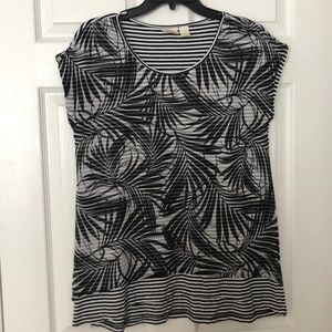 Chico’s size 1 top